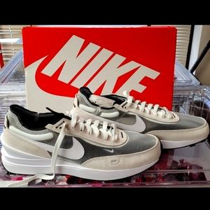 Nike Waffle Ones